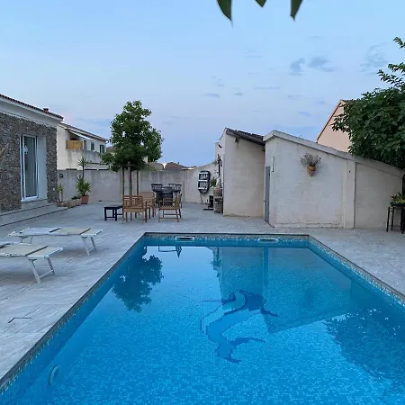 Michelangelo * Borgo (Corsica)